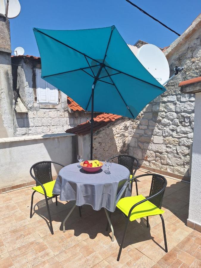 Apartment Tonka Trogir Luaran gambar